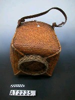 藏品(籐背籠)的圖片